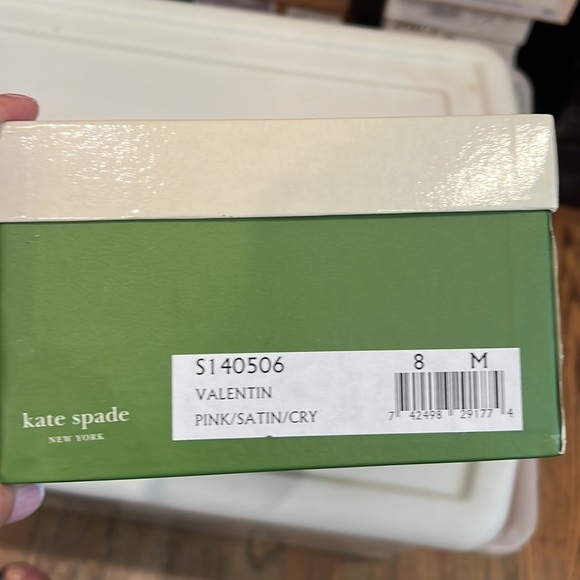 Kate Spade fuchsia sandals. Size 8 M - Picture 5 of 5